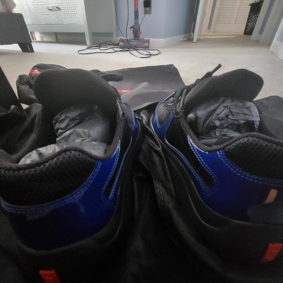 Prada Sneakers - Picture 6 of 7